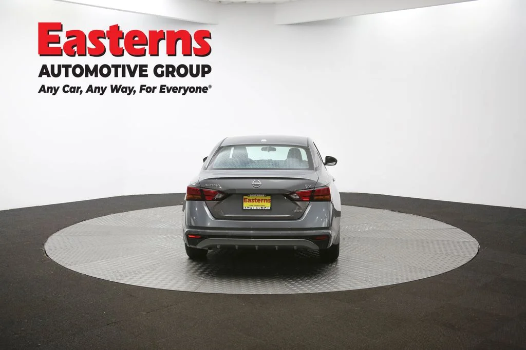 Used 2024 Gray Nissan 2.5 SV image 35