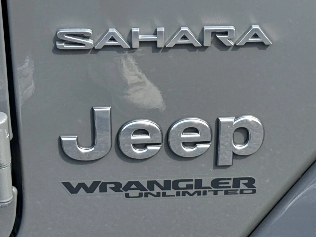 Used 2021 Gray Jeep Unlimited Sahara image 32