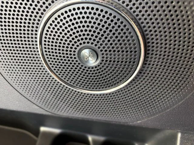 Used 2019 Gray Ford Limited image 16