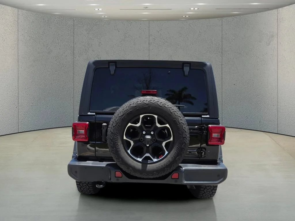 Used 2021 Black Clearcoat Jeep Sport S image 6