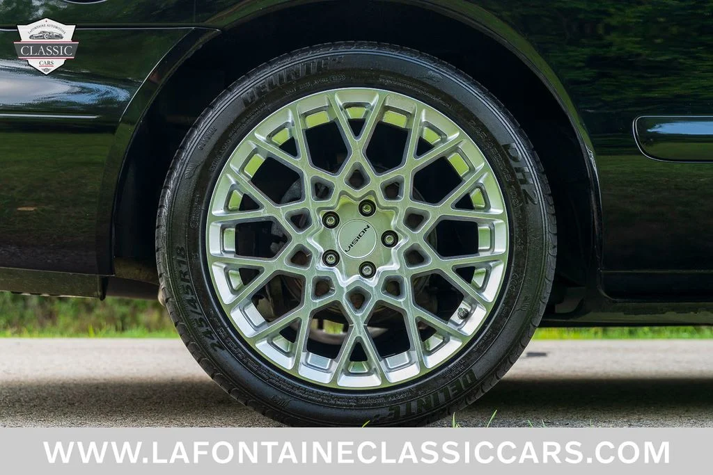Used 1997  Lincoln LSC image 30
