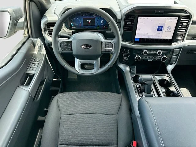 New 2026 Silver Metallic Ford XLT image 15