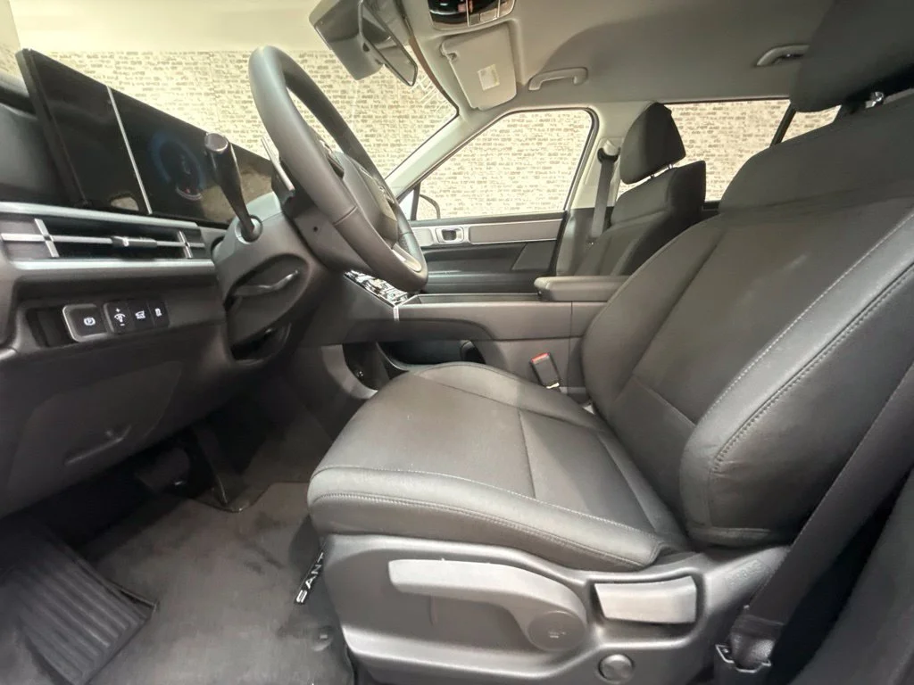 New 2027 Serenity White Hyundai SE image 25