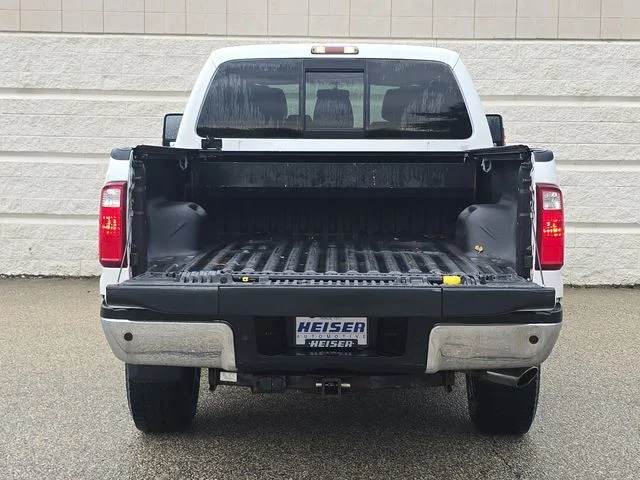 Used 2011 White Ford Lariat image 34