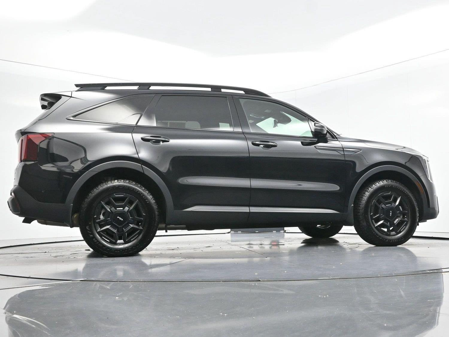 Used 2024 Ebony Black Kia X-Pro SX Prestige image 59