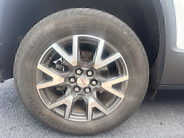 Used 2023 White GMC SLE image 6