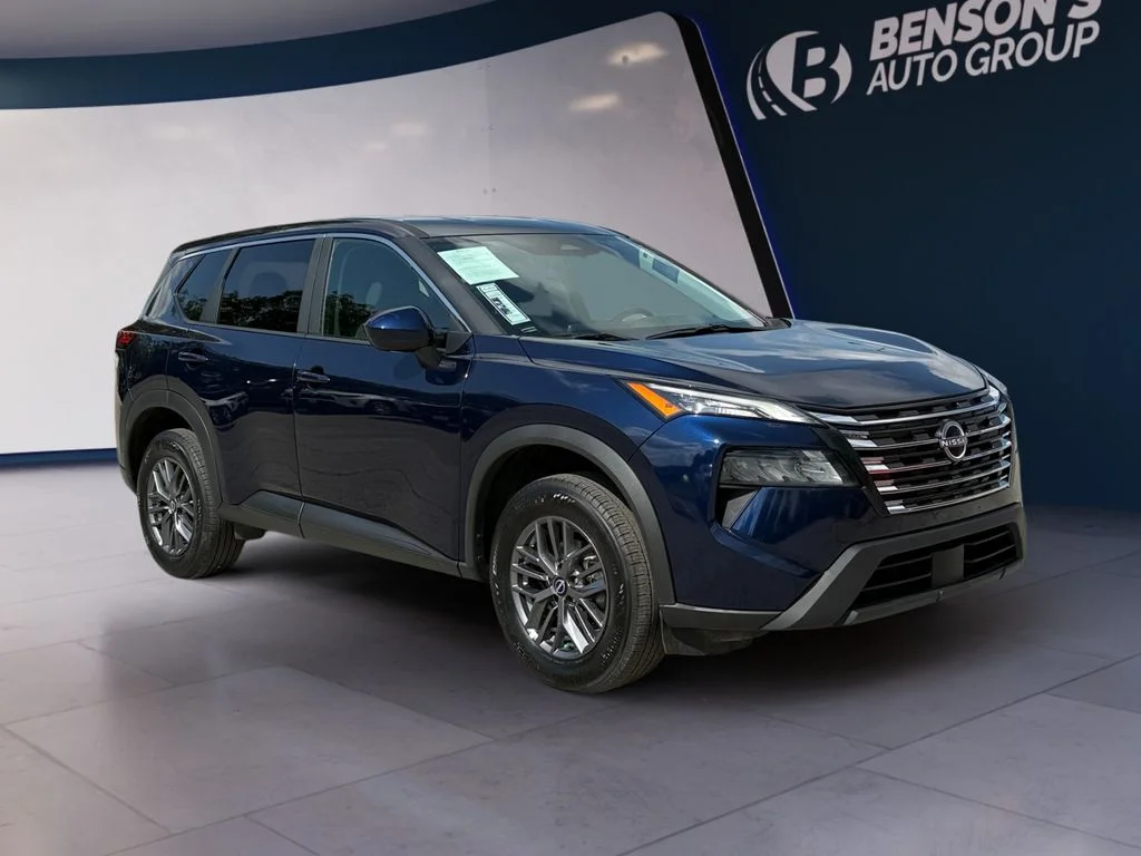 Used 2026 Blue Nissan SV image 7