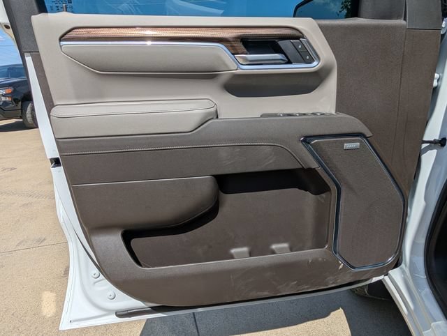 New 2026 Summit White Chevrolet LT Trail Boss image 12