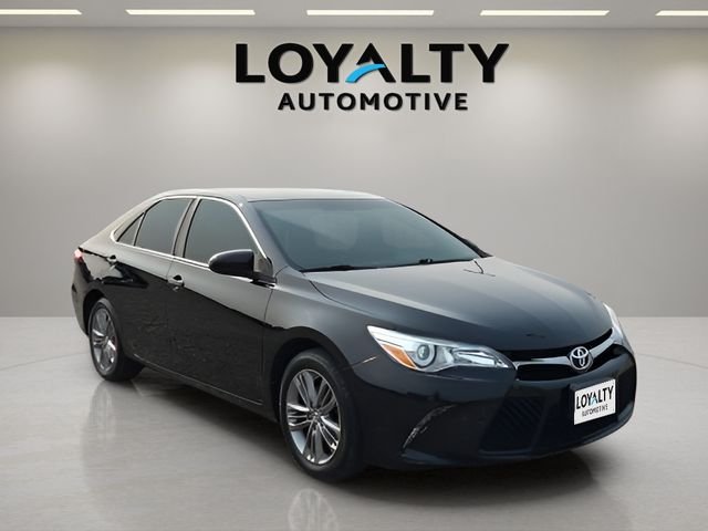 Used 2015 Black Toyota LE image 7