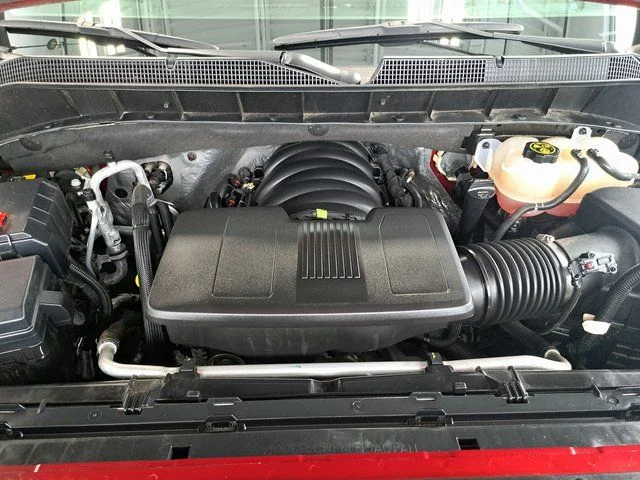 Used 2023 Red Chevrolet RST image 25