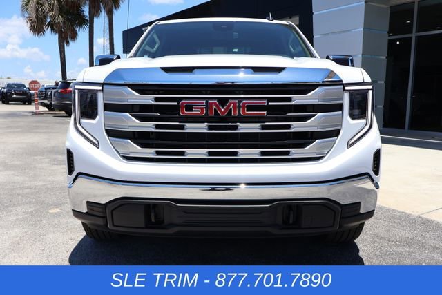 New 2026 Summit White GMC SLE image 3