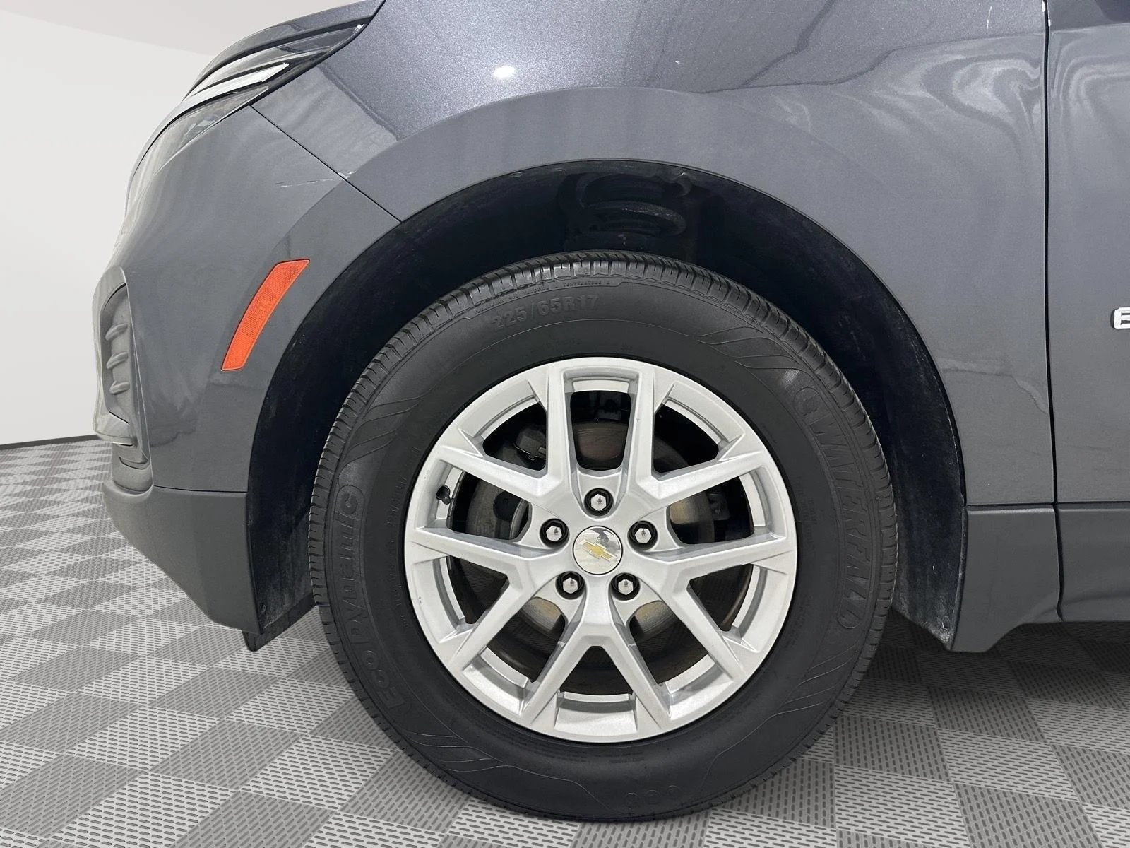 Used 2022 Iron Gray Metallic Chevrolet LS image 27