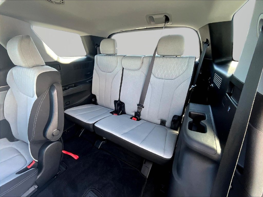 Certified Used 2022 Black Hyundai SEL image 29