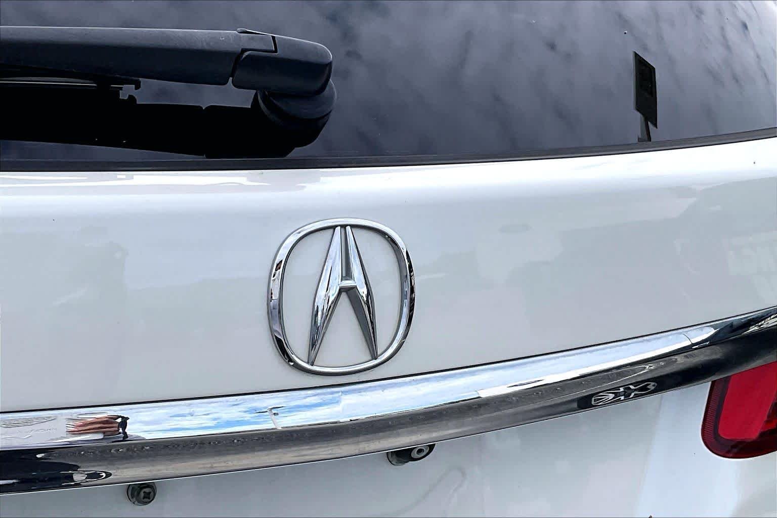 Used 2015 White Acura Tech Pkg image 9
