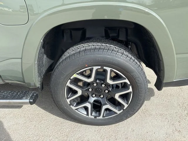 New 2026 Canyon Lake Exterior Paint RAM Laramie image 8