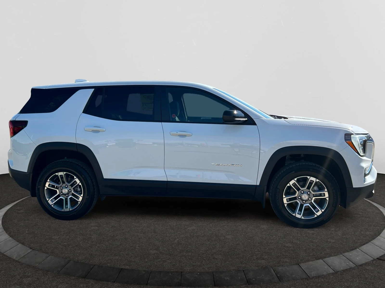 New 2027 Summit White GMC AWD Elevation image 6