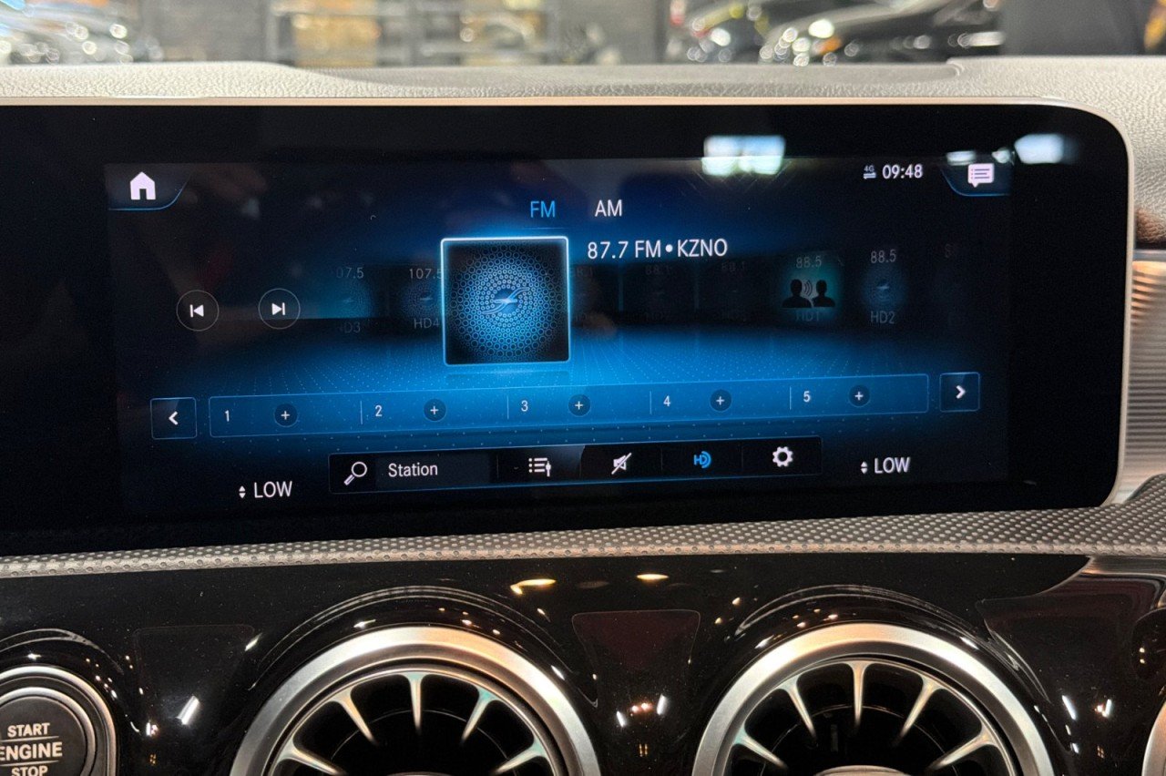 Used 2019 Night Black Mercedes-Benz A 220 image 16