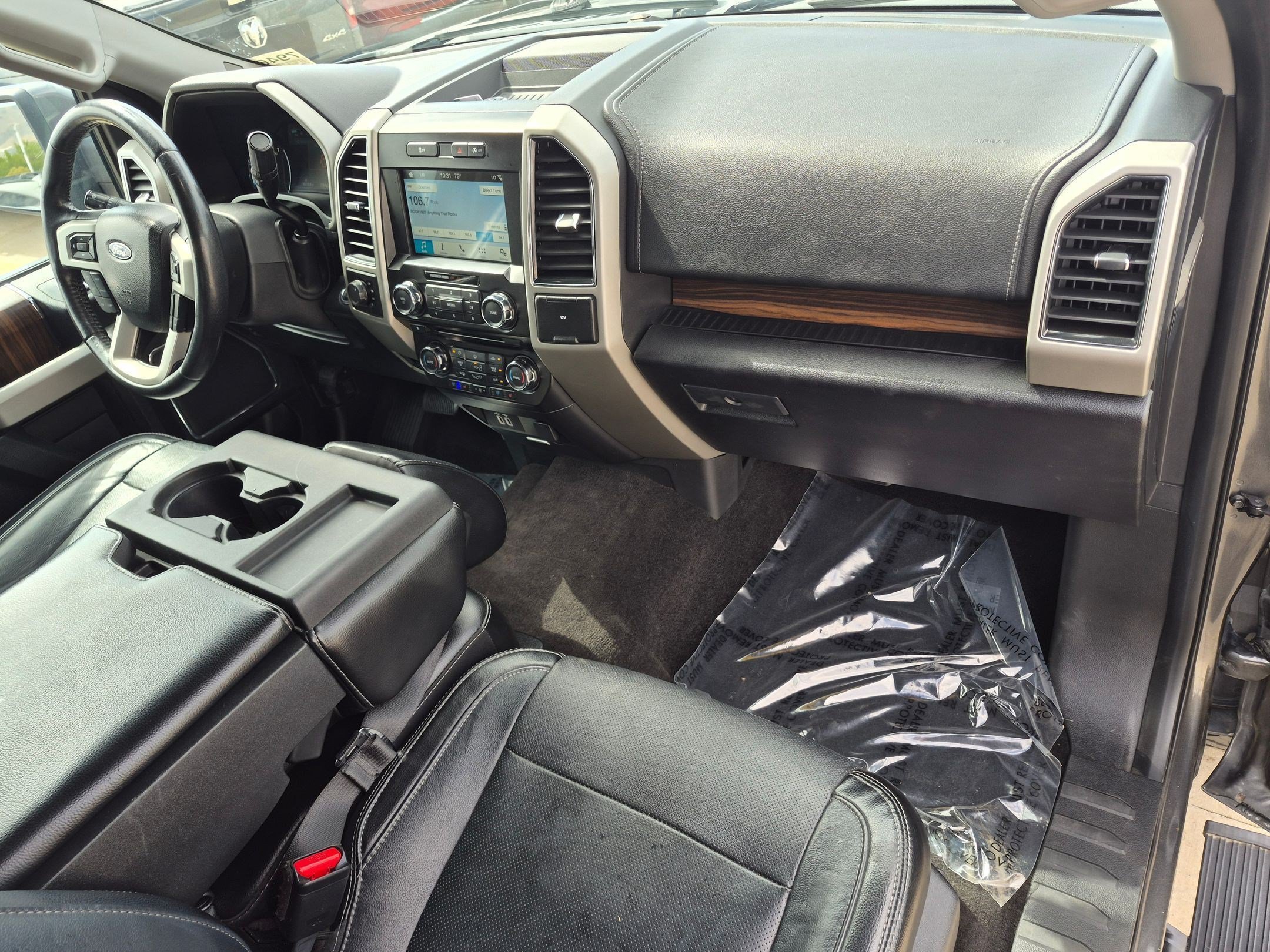 Used 2017 Gray Ford XL image 30