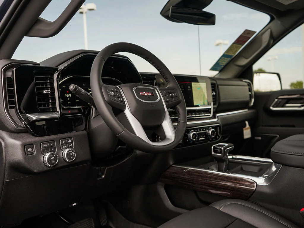 New 2026 Summit White GMC Elevation image 16