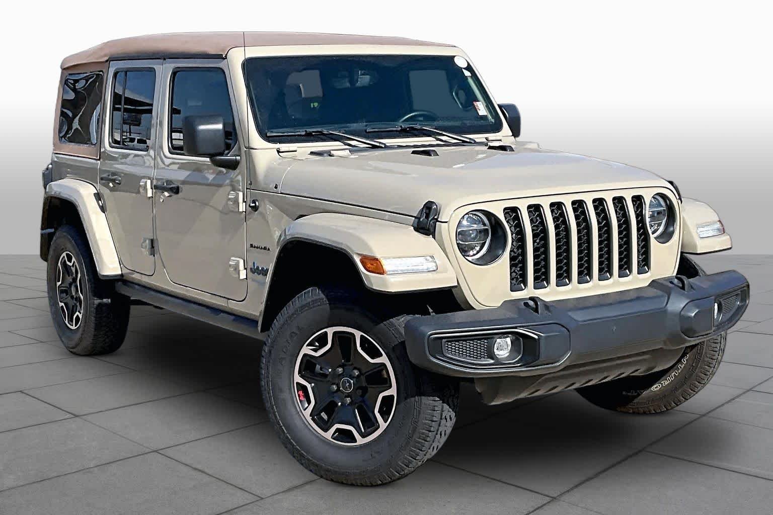 Used 2022 Limited Edition Gobi Clearcoat Jeep Unlimited Sahara image 4