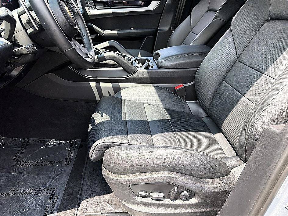 Used 2025 Dolomite Silver Metallic Porsche Base image 11