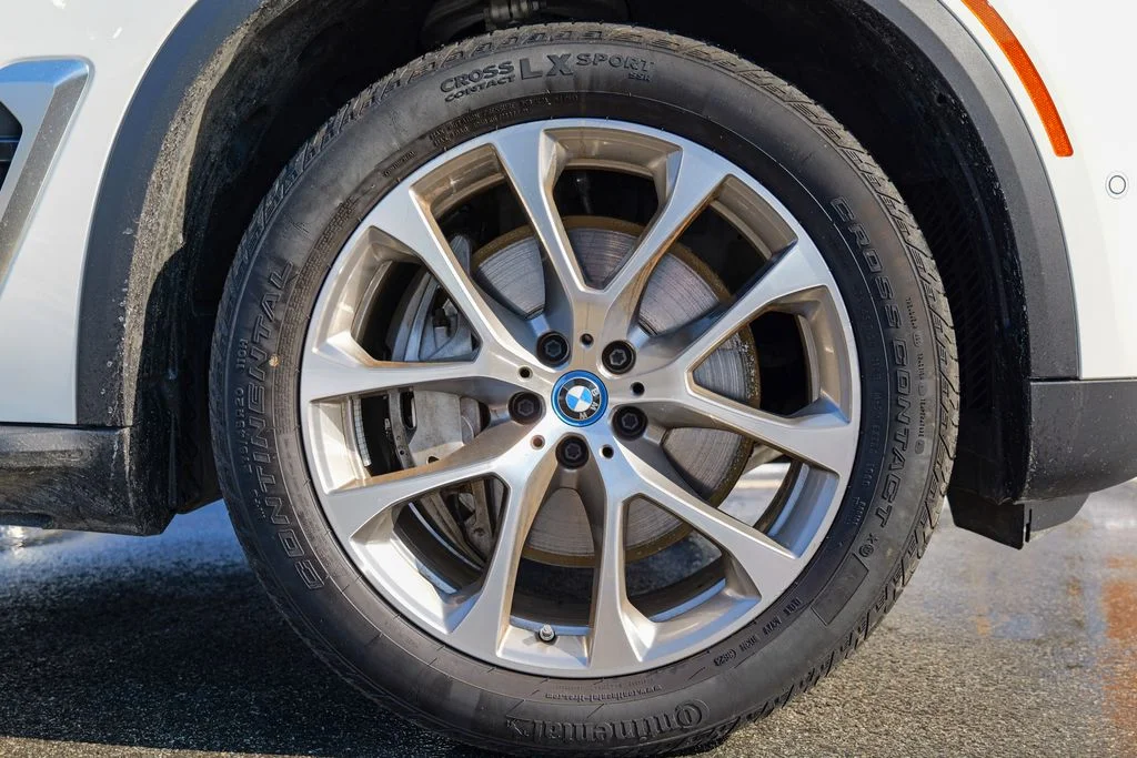 Used 2024 Alpine White BMW xDrive50e image 12