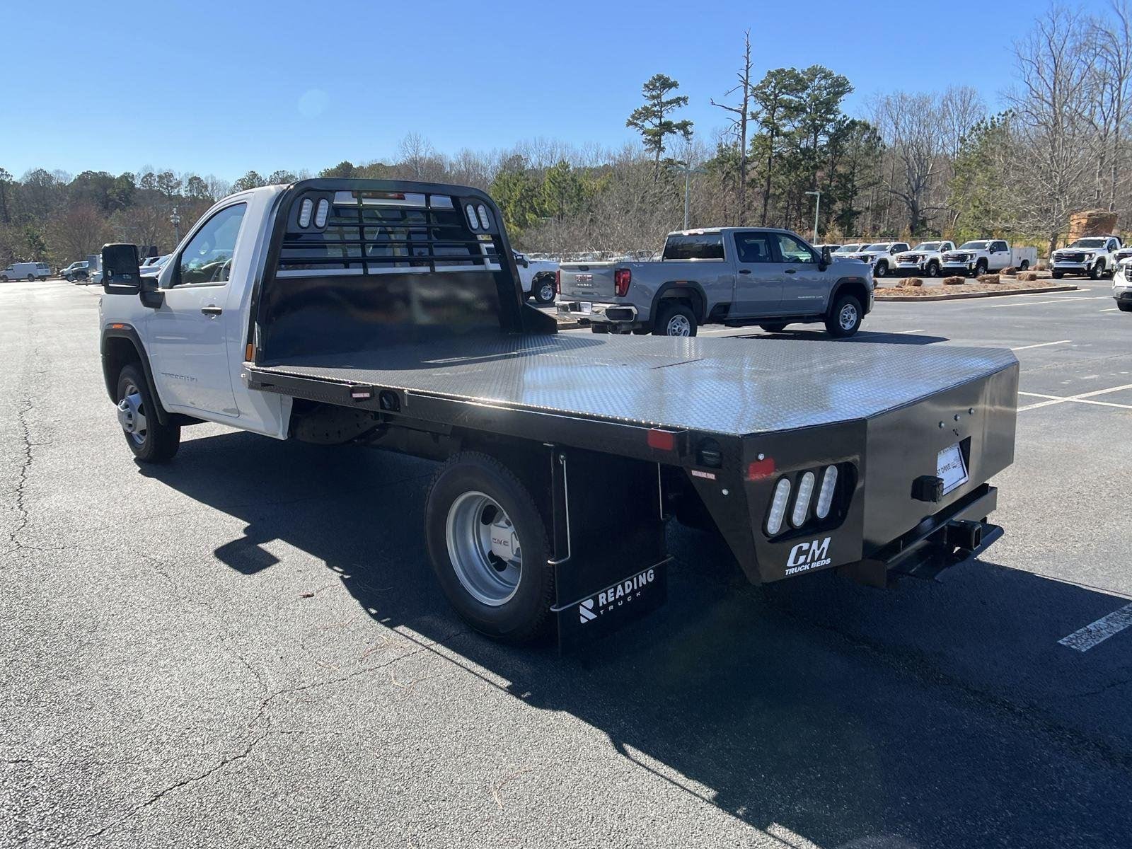 New 2025 Summit White GMC Pro image 5