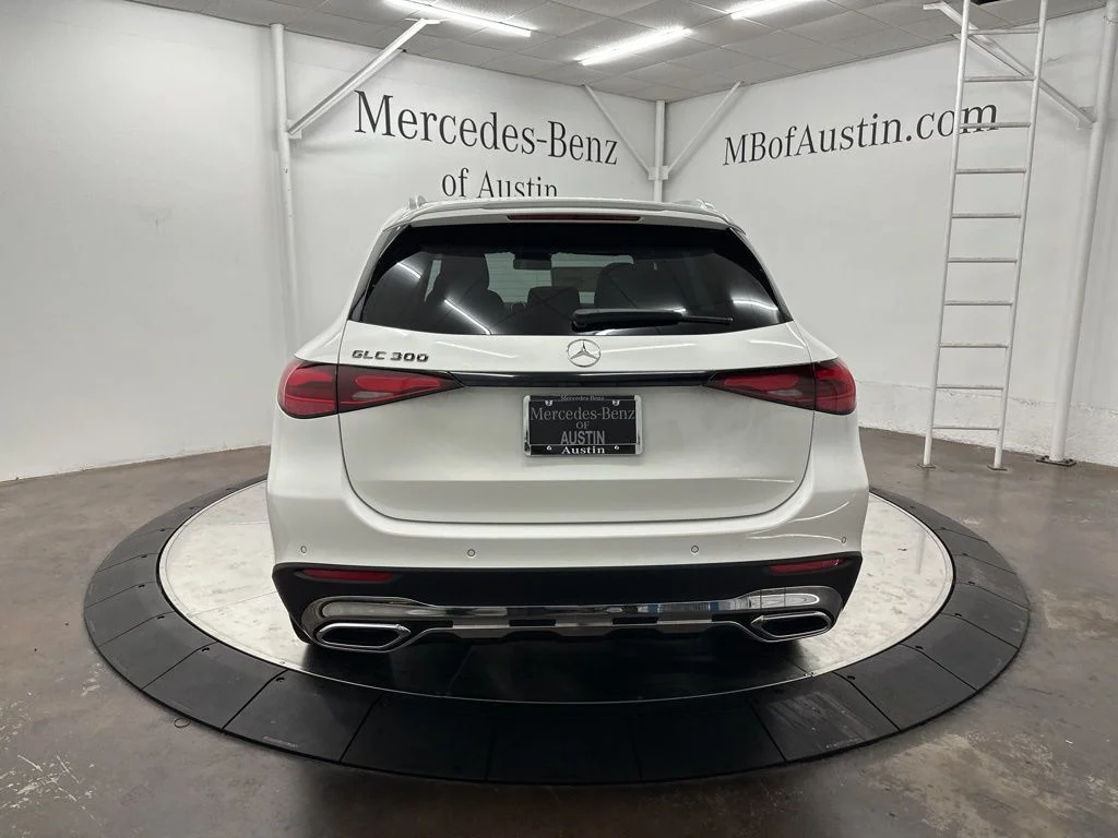 Used 2026 White Mercedes-Benz GLC 300 image 6