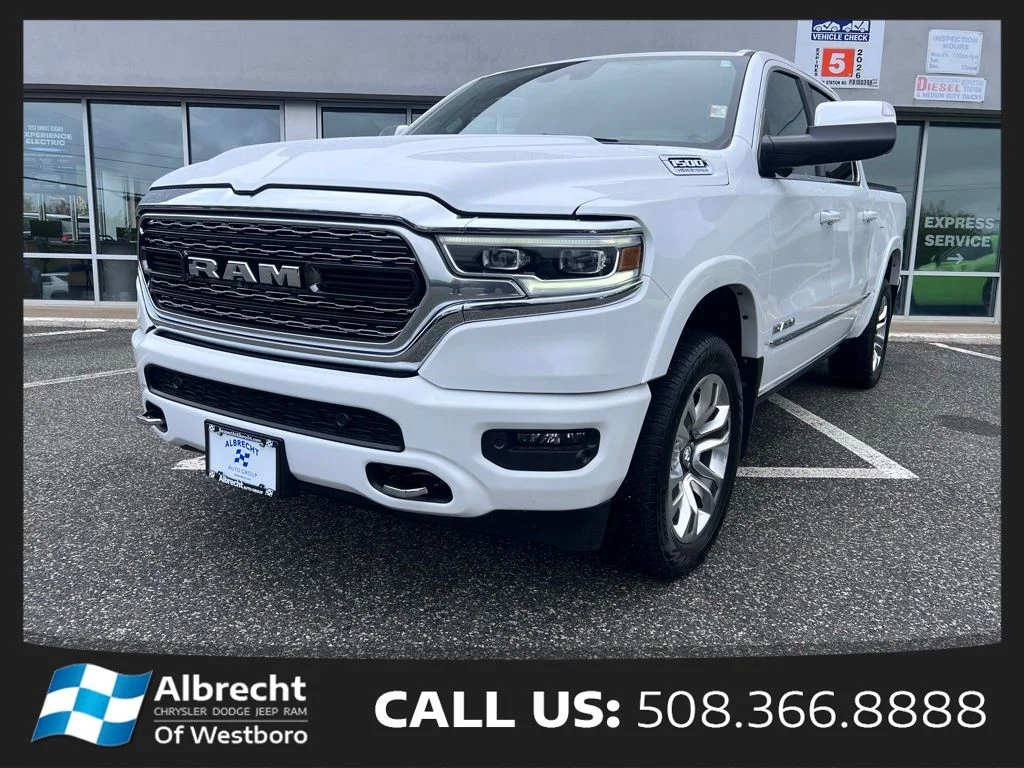 2023 RAM 1500 Limited 4x4 Crew Cab 5'7's photo