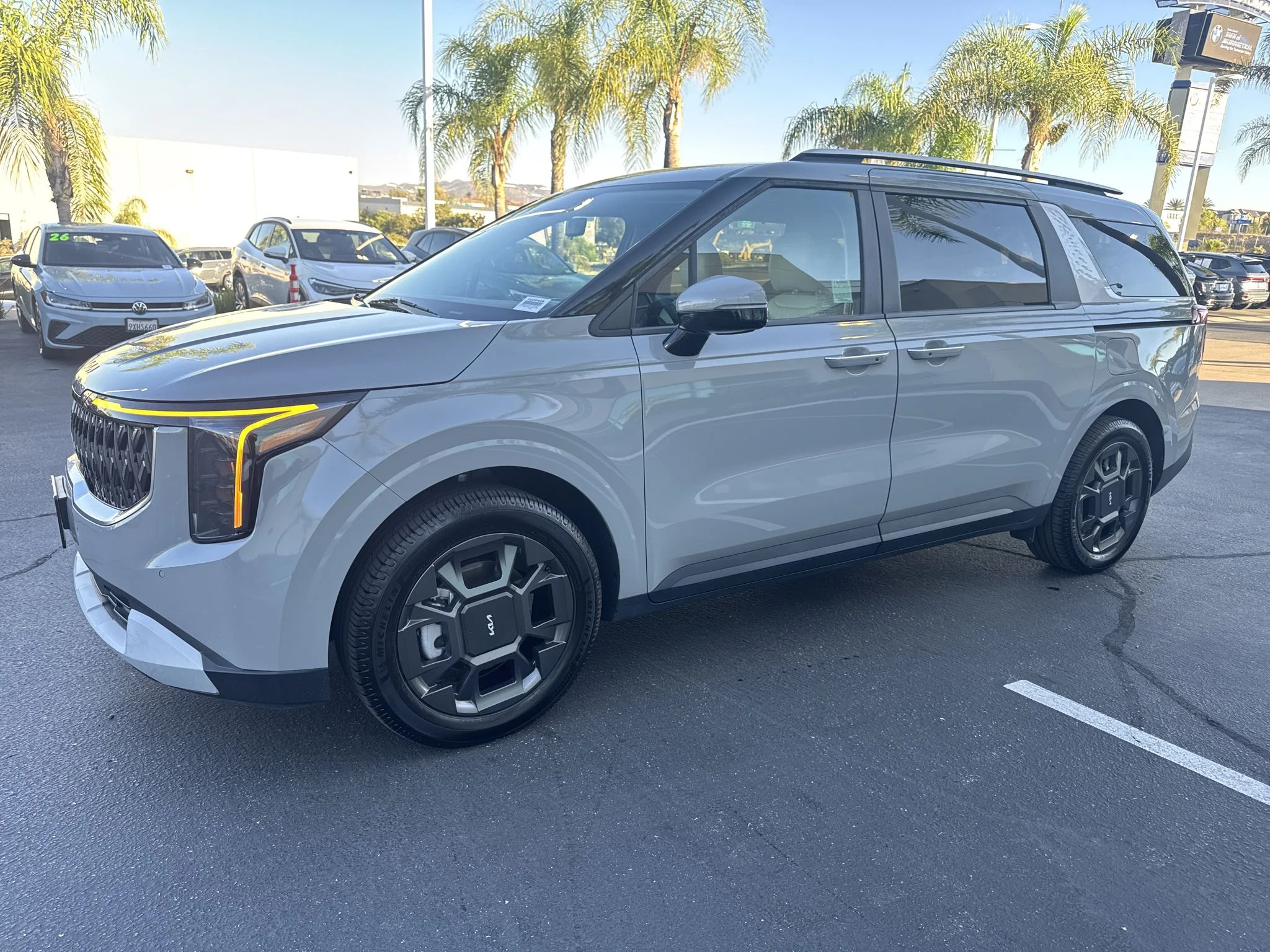 Used 2025 CERAMIC SILVER Kia EX image 3