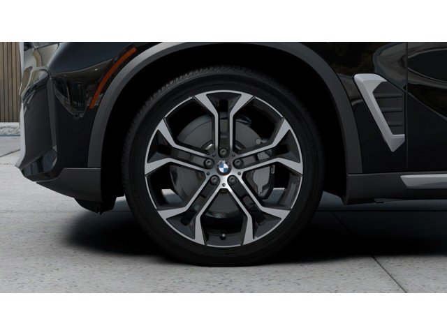 New 2026 Black BMW X5 40i image 7