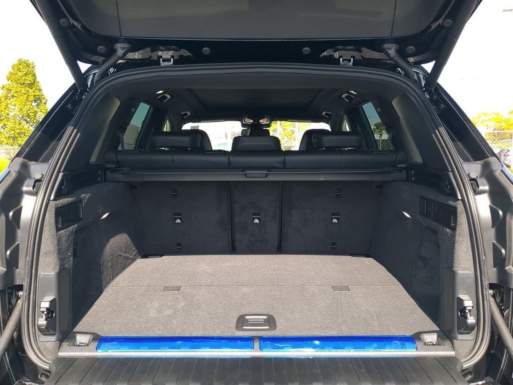 2026 BMW X5 50e - Photo 13