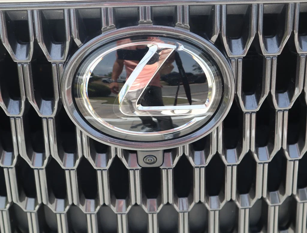 Used 2023 Silver Lexus 350h Premium image 12