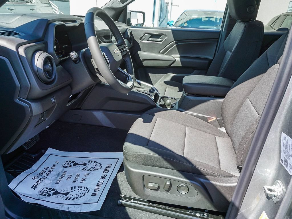 2026 Chevrolet Colorado Work Truck - Photo 17