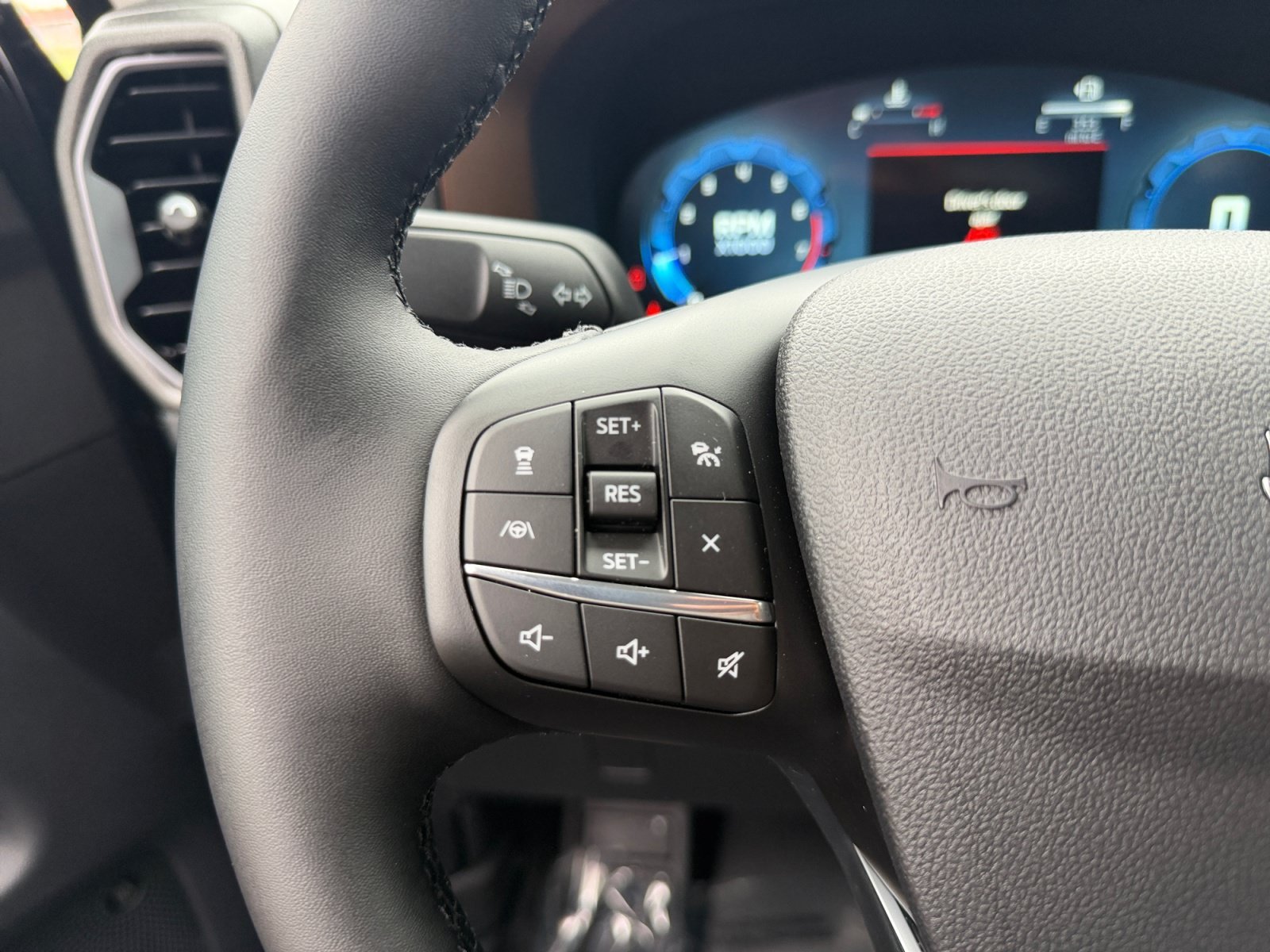 New 2026 Carbonized Gray Metallic Ford Outer Banks image 24