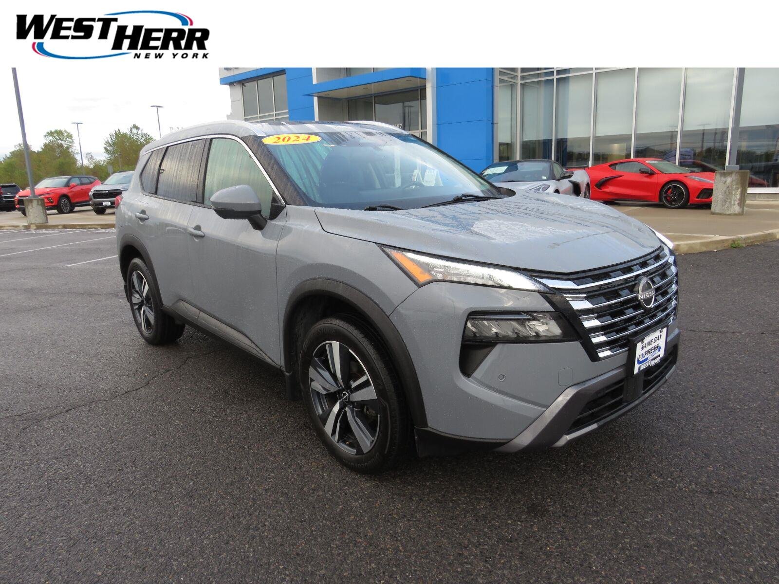 Used 2024 Boulder Gray Pearl Nissan SL image 1