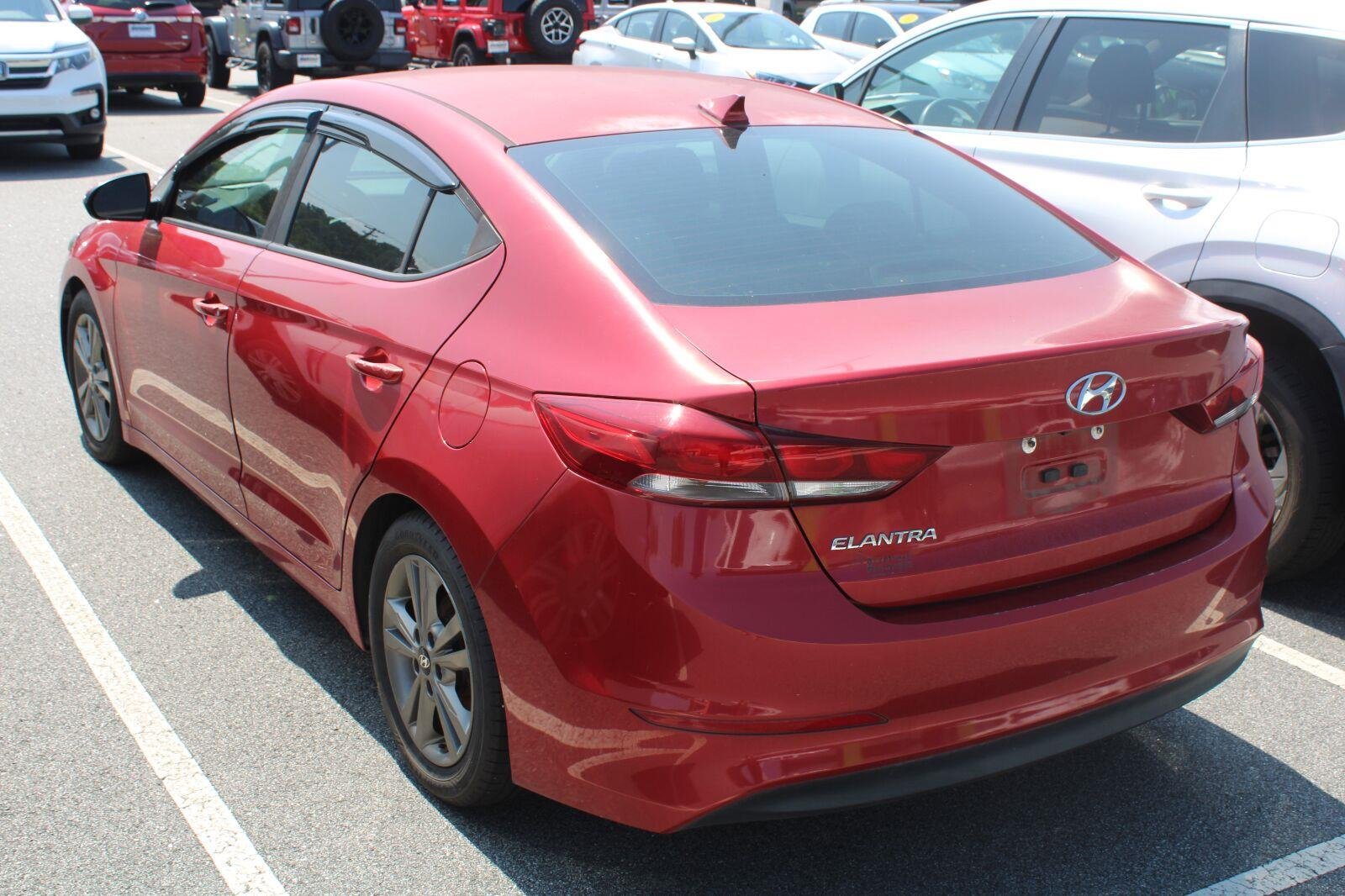 Used 2018 Scarlet Red Hyundai SEL image 6