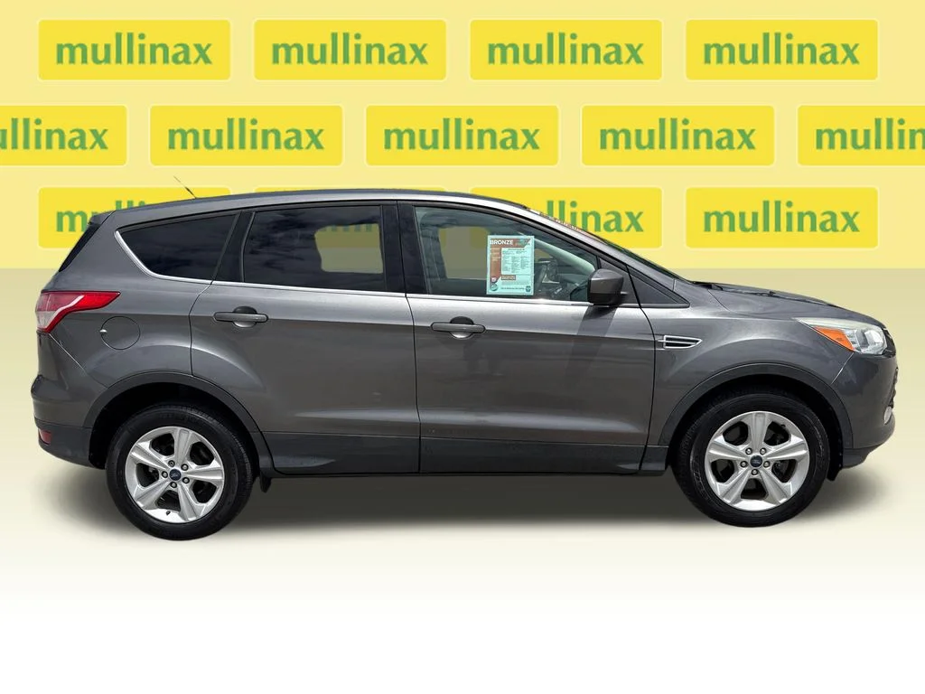 Used 2013 Ford Escape SE with VIN 1FMCU0G96DUA21807 for sale in Lake Park, FL