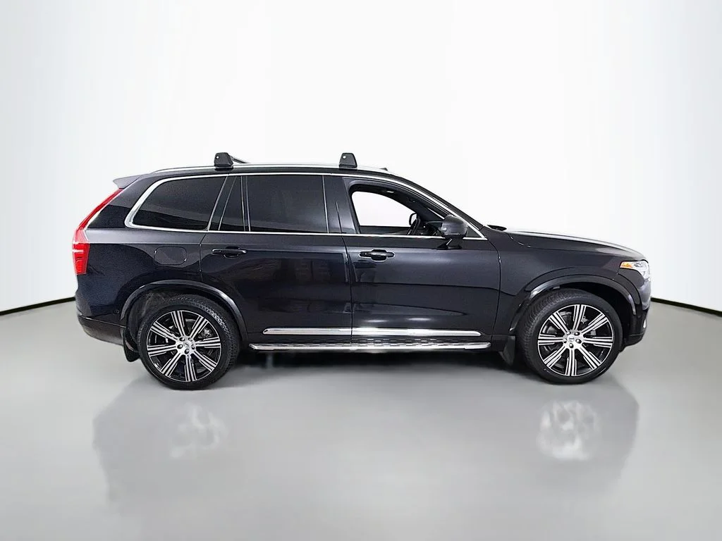 Used 2023 Onyx Black Metallic Volvo Ultimate image 8