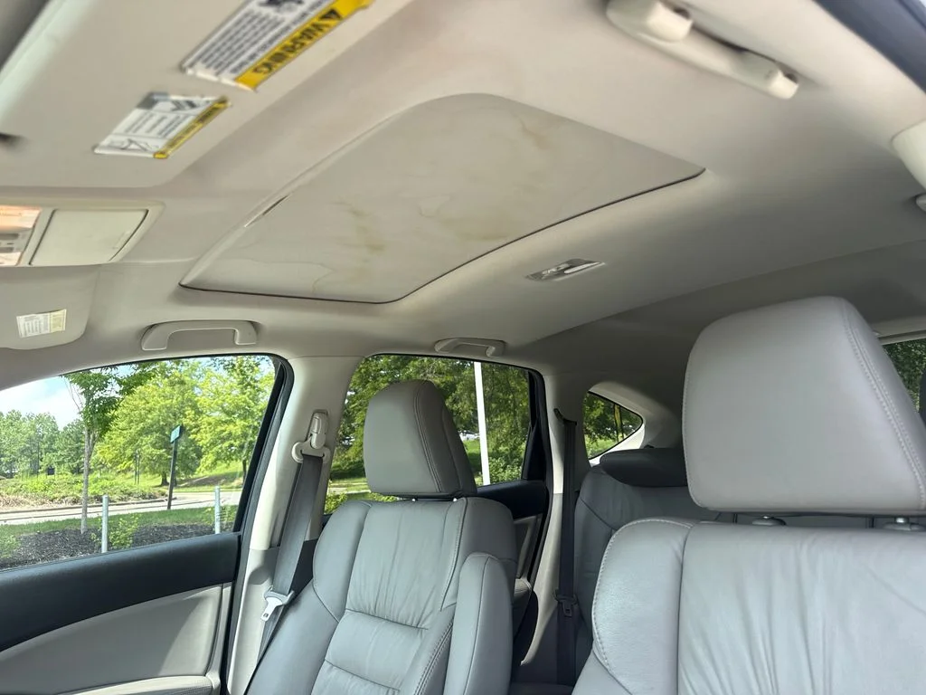Used 2014 Twilight Blue Metallic Honda EX-L image 30