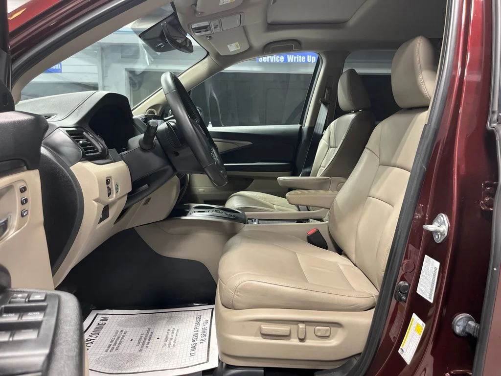 2022 Honda Pilot SE - Photo 11
