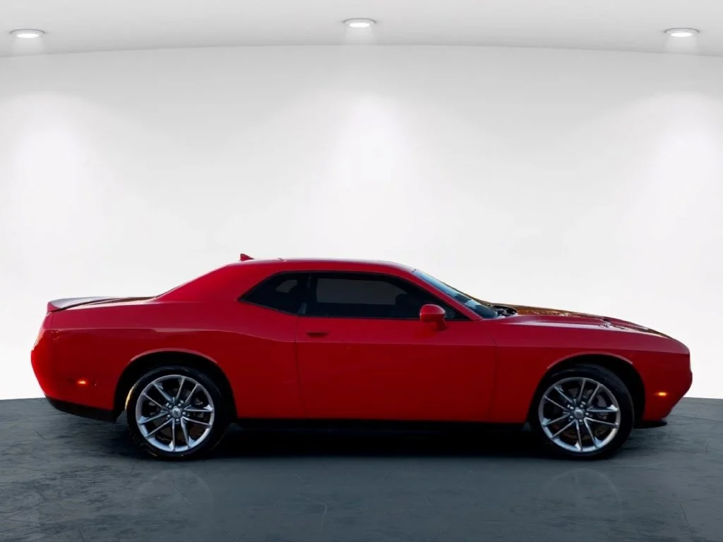 Used 2021 Red Dodge SXT image 7