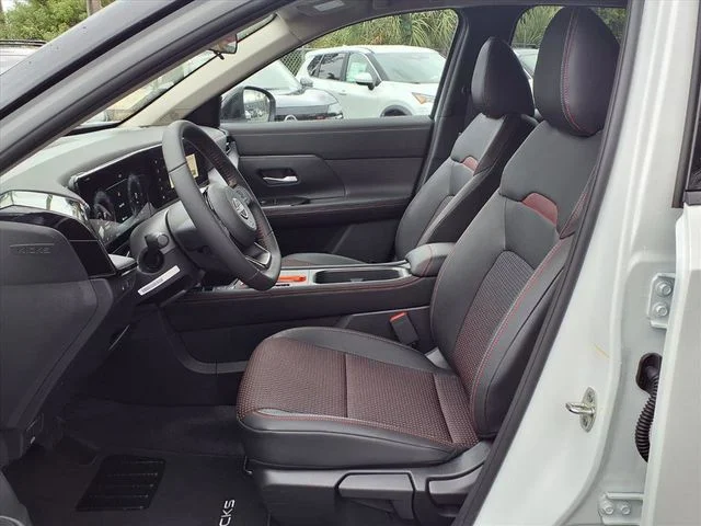 New 2026 Aspen White TriCoat Nissan SR image 11
