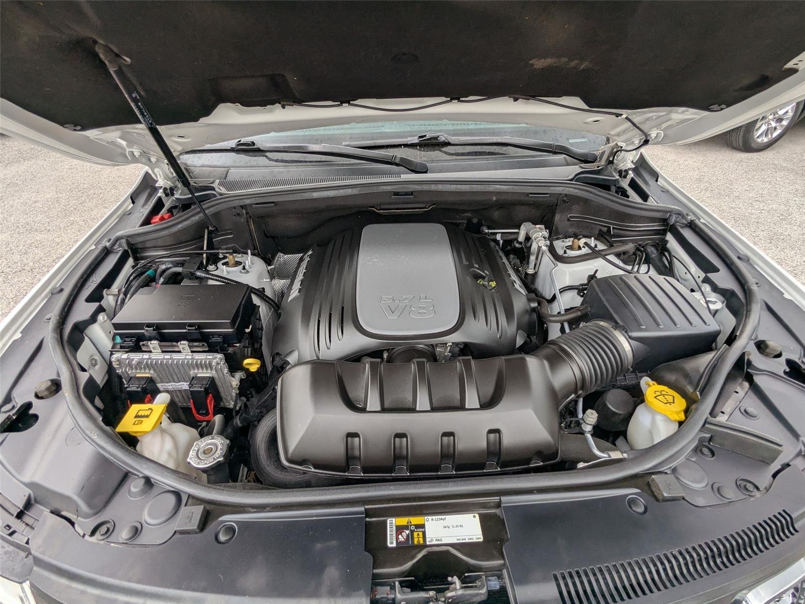 Used 2019 Bright White Clearcoat Jeep Overland image 36
