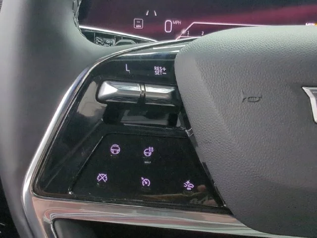 Used 2026  Cadillac Luxury image 21