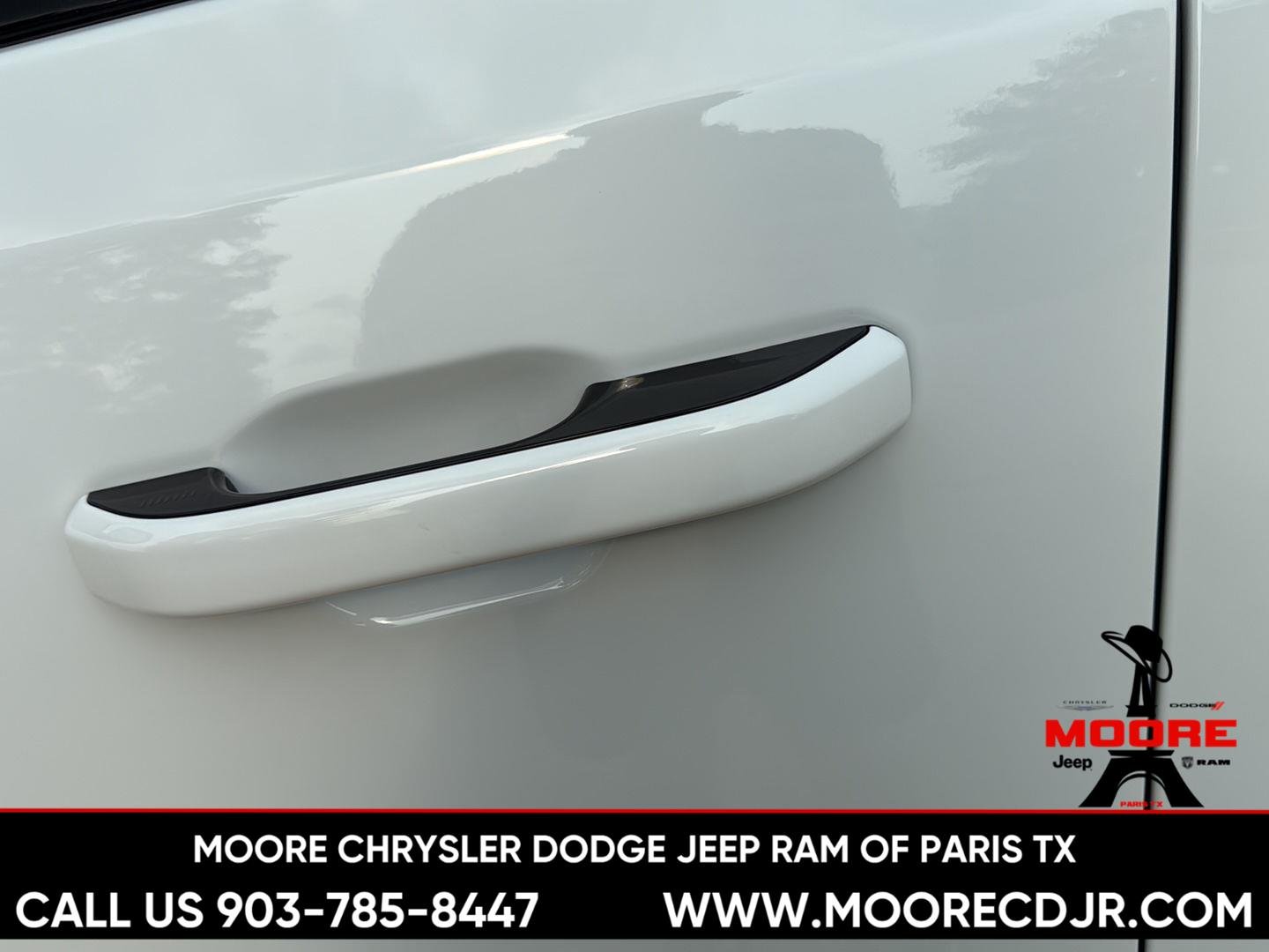 New 2026 Bright White Clear-Coat Exterior Paint Jeep 85th Anniversary image 10