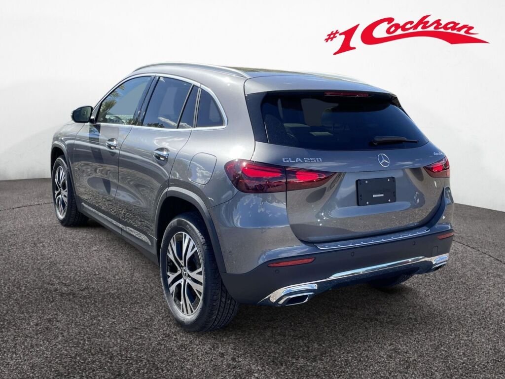 New 2026 Mountain Grey Metallic Mercedes-Benz GLA 250 image 9