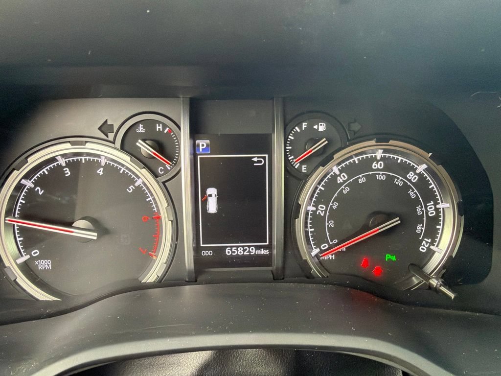 Used 2020 Nautical Blue Metallic Toyota Limited image 25