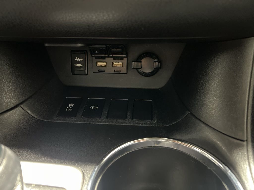 Used 2019 Gray Toyota XLE image 35