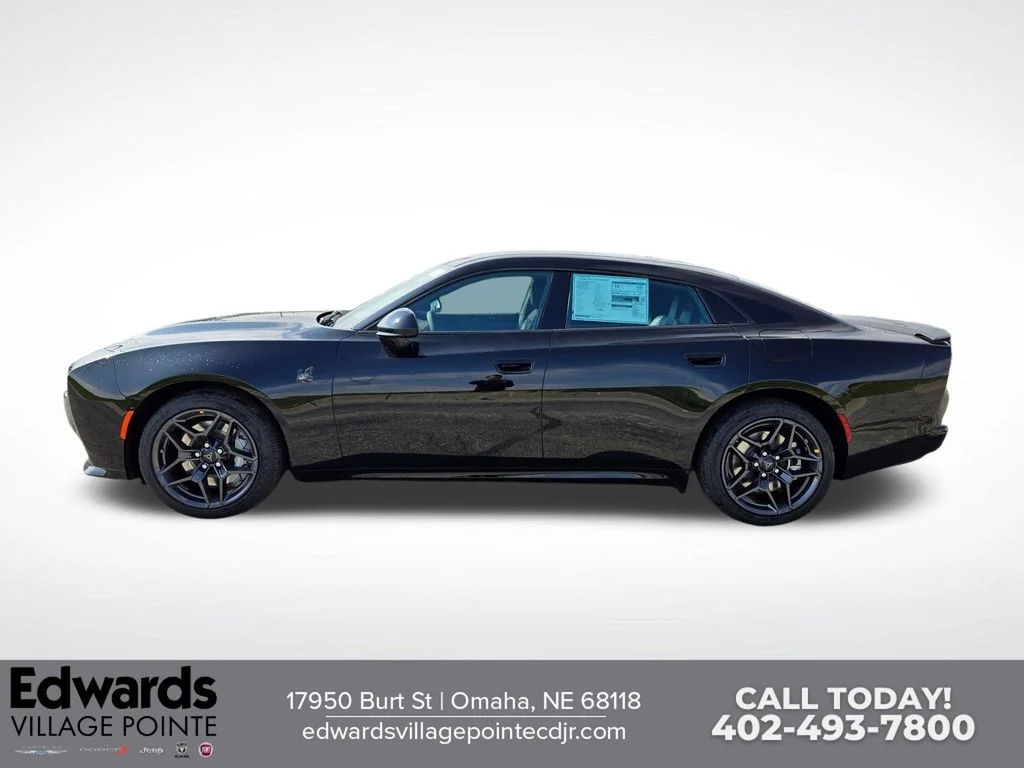 New 2026 Diamond Black Crystal Pearlcoat Dodge R/T Scat Pack image 6